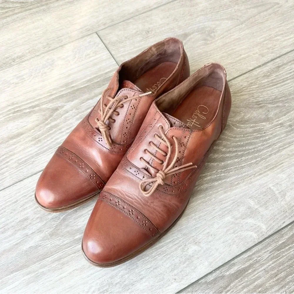 Cole Haan Full Leather Lace Up Oxfords in British Tan